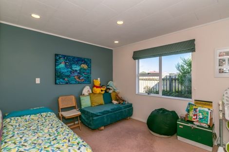 Photo of property in 6 Taonui Street, Waitarere Beach, Levin, 5510