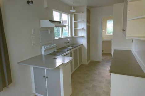 Photo of property in 4 Prouse Crescent, Naenae, Lower Hutt, 5011