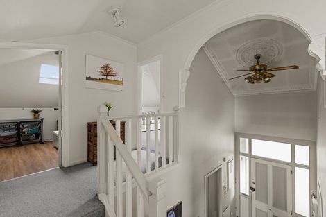 Photo of property in 702 Queen Street East, Parkvale, Hastings, 4122