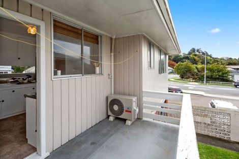 Photo of property in 4/246 Main Road, Tawa, Wellington, 5028