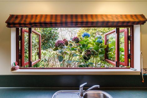 Photo of property in 220 Valley Views, Fitzherbert, Palmerston North, 4472