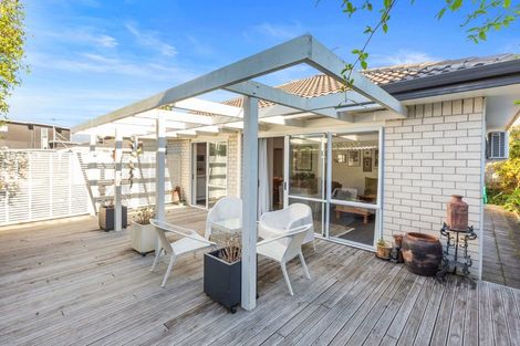 Photo of property in 42a Ngatai Road, Otumoetai, Tauranga, 3110