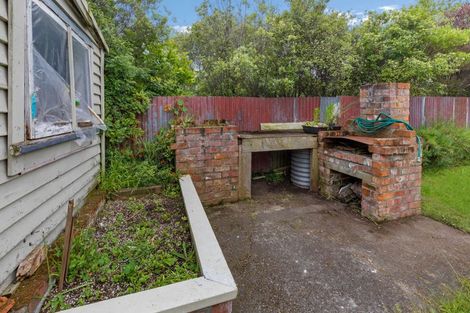 Photo of property in 2 Moore Avenue, Tawhero, Whanganui, 4501