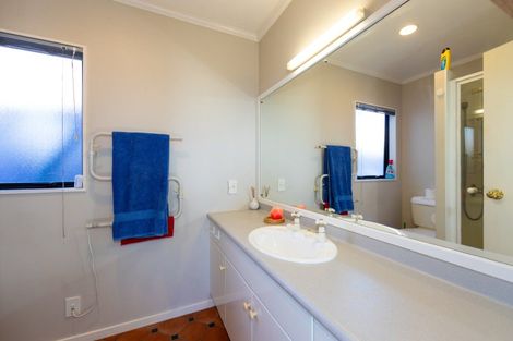 Photo of property in 84 Churchill Drive, Taradale, Napier, 4112