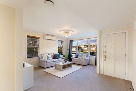 Photo of property in 37 Kamara Road, Glen Eden, Auckland, 0602