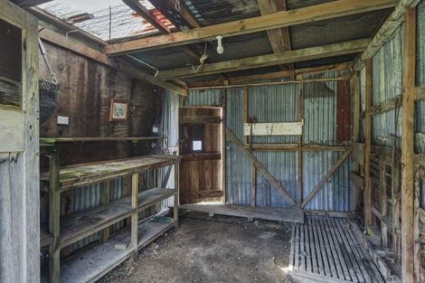 Photo of property in 921 Ongo Road, Hunterville, 4782