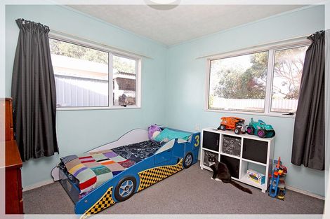 Photo of property in 28 Cousins Avenue East, Foxton Beach, Foxton, 4815