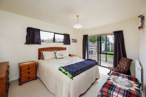 Photo of property in 16 Delta Place, Milson, Palmerston North, 4414