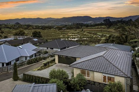 Photo of property in 14 Riverside Place, Katikati, 3129