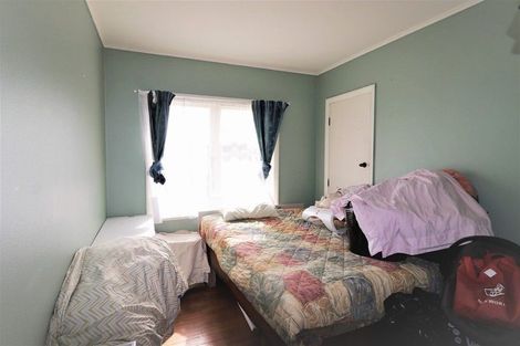 Photo of property in 44 Matipo Street, Castlecliff, Wanganui, 4501