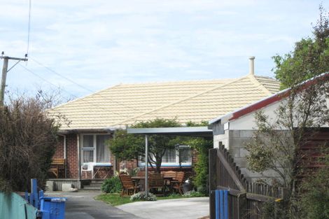 Photo of property in 12 Hannah Place, Redwood, Christchurch, 8051
