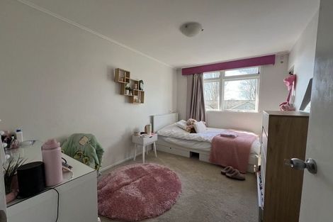 Photo of property in 1/44 Deuxberry Avenue, Northcote, Auckland, 0627