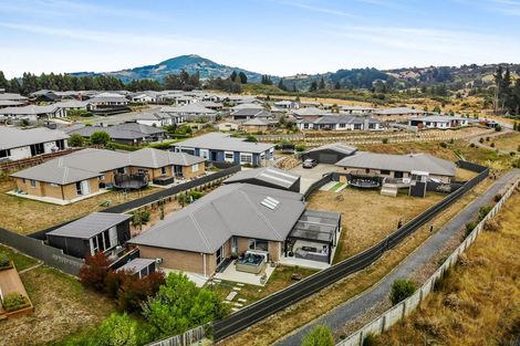 Photo of property in 69 Grandvista Drive, Green Island, Dunedin, 9018