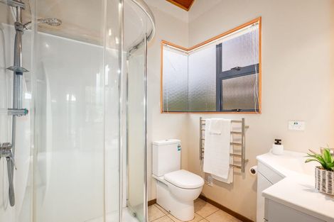 Photo of property in 63 Plateau Road, Te Marua, Upper Hutt, 5018