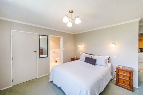 Photo of property in 8 Willowbank Crescent, Feilding, 4702