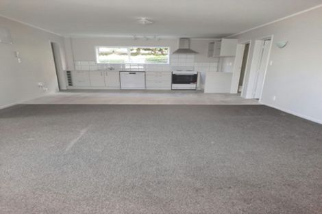 Photo of property in 87 Beechdale Crescent, Pakuranga Heights, Auckland, 2010