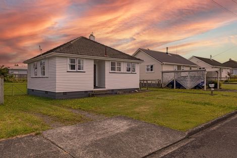 Photo of property in 22 Bell Street, Marton, 4710