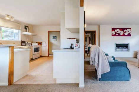 Photo of property in 61 Sheridan Drive, New Lynn, Auckland, 0600