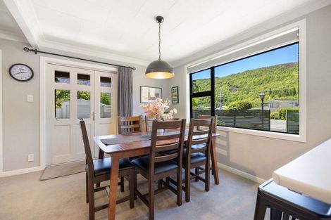 Photo of property in 48 Centennial Avenue, Arrowtown, 9302