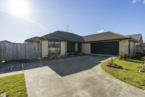 Photo of property in 25 Geneva Terrace, Kelvin Grove, Palmerston North, 4414