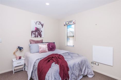 Photo of property in 71 Amesbury Drive, Churton Park, Wellington, 6037
