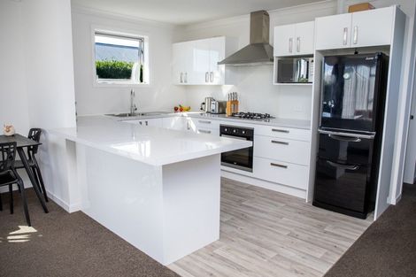 Photo of property in 15 Tuscan Lane, Martinborough, 5711