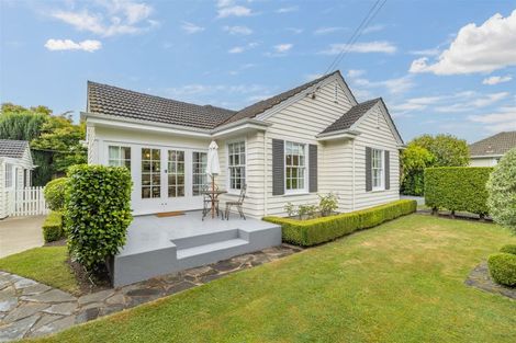 Photo of property in 10 Joyce Crescent, Ilam, Christchurch, 8041