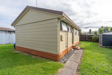 Photo of property in 133d Avalon Drive, Nawton, Hamilton, 3200