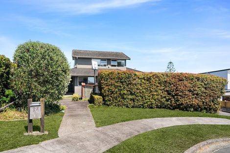 Photo of property in 8 Etherege Place, Howick, Auckland, 2014