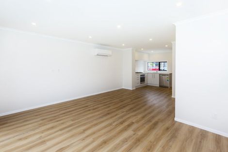 Photo of property in 11 Raeble Walkington Lane, Wallaceville, Upper Hutt, 5018