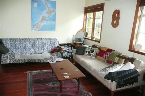 Photo of property in 12a Edinburgh Terrace, Berhampore, Wellington, 6023