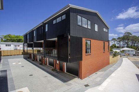 Photo of property in 2/26 Morton Avenue, Forrest Hill, Auckland, 0620