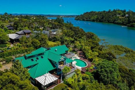 Photo of property in 12 Kingfisher Grove, Greenhithe, Auckland, 0632