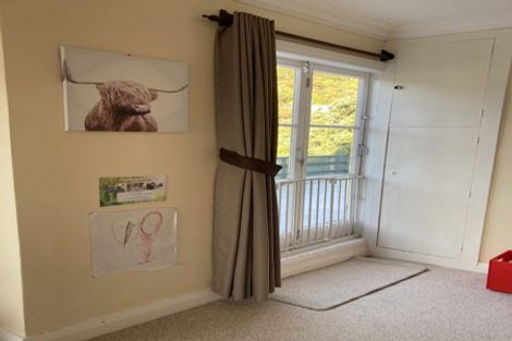 Photo of property in 10 Matai Terrace, Eastbourne, Lower Hutt, 5013