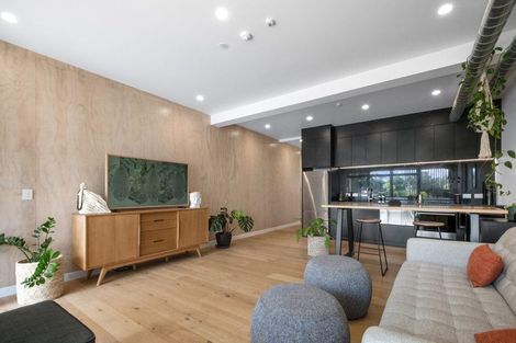 Photo of property in 1/165 Hobsonville Point Road, Hobsonville, Auckland, 0616