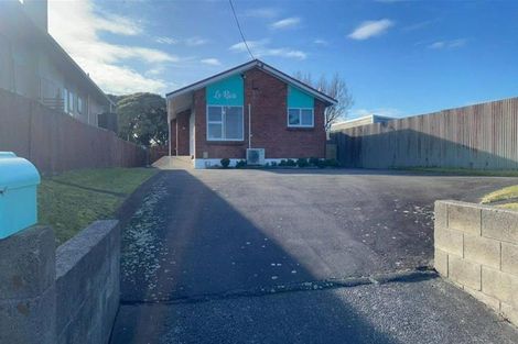 Photo of property in 30 Seafront Road, Castlecliff, Wanganui, 4501