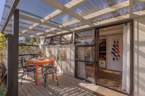 Photo of property in 56 Hahei Beach Road, Hahei, Whitianga, 3591