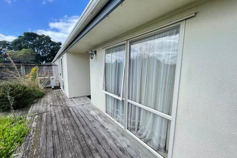 Photo of property in 1 Graham Collins Drive, Windsor Park, Auckland, 0632