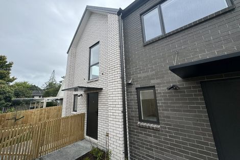 Photo of property in 9/3 Eskdale Road, Birkdale, Auckland, 0626