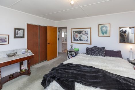 Photo of property in 4 Simcox Street, Otaki Beach, Otaki, 5512