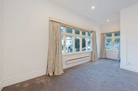 Photo of property in 8 Park Street, Thorndon, Wellington, 6011