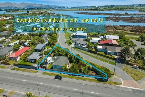 Photo of property in 8 Estuary Road, New Brighton, Christchurch, 8061