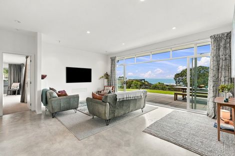 Photo of property in 33 Lax Crescent, Leigh, 0985