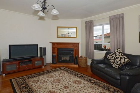 Photo of property in 33 Princes Street, Levin, 5510