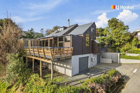 Photo of property in 365 Kenmure Road, Kenmure, Dunedin, 9011