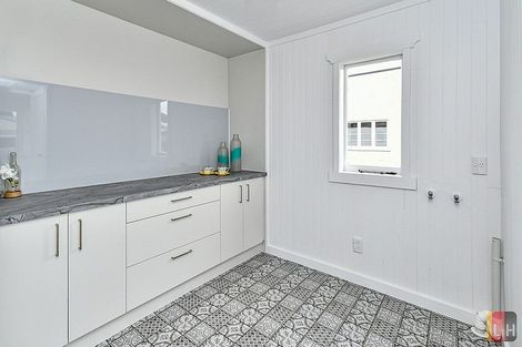 Photo of property in 1/24 Great South Road, Papakura, 2110