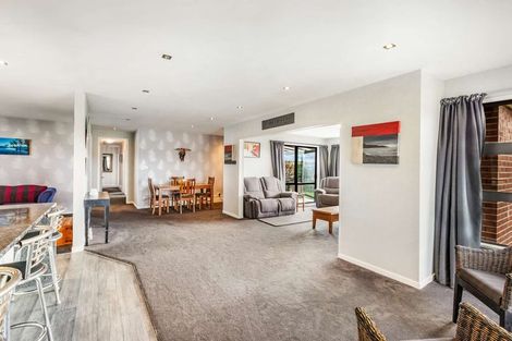 Photo of property in 12 Kitchener Street, Gore, 9710