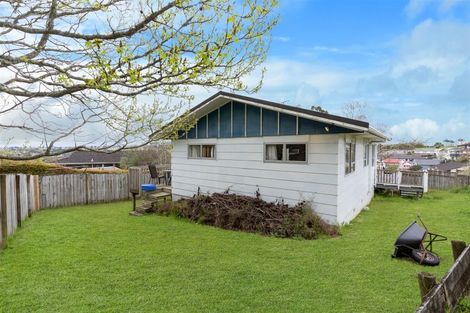 Photo of property in 20 Woodhouse Place, West Harbour, Auckland, 0618