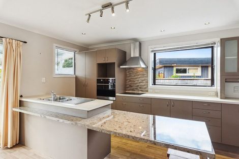 Photo of property in 13 Bahama Crescent, Paraparaumu Beach, Paraparaumu, 5032