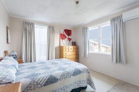 Photo of property in 11 Bell Street, Otane, 4202